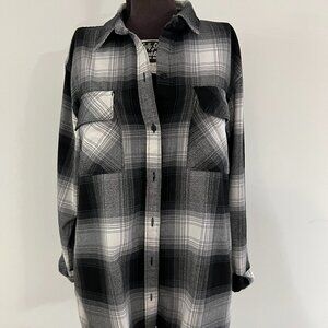 Abercrombie & Fitch Oversized Fit Plaid Shacket Size M